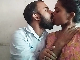 Desi Duo Sex Scandal, Sucking Indian Girlfriend Big Boobs