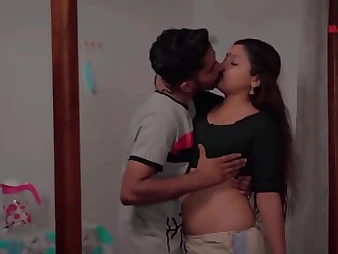 MALLU's Adorable Adult Video: Humungous Tits Indian Cougar Gets Boned Hard in HD