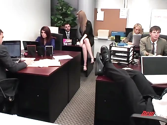 Gianna, Faye, Dane, Jenna, Michelle & Ashlynn in a torrid Office threesome