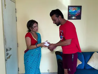 Zoya Rathore's sis-in-law hunt down ingress craves for some sweet drub