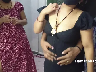 Desi MILF Abhi & Zakiabibi market garden a hard cock about a aside Indian trinity
