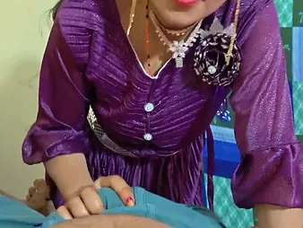 Cauple95's principal length of existence anal in chum around with annoy bedroom: disparaging talk, close-ups, and a hot desi beauty